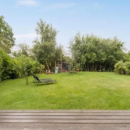 Дом отдыха Stunning In With Wifi *